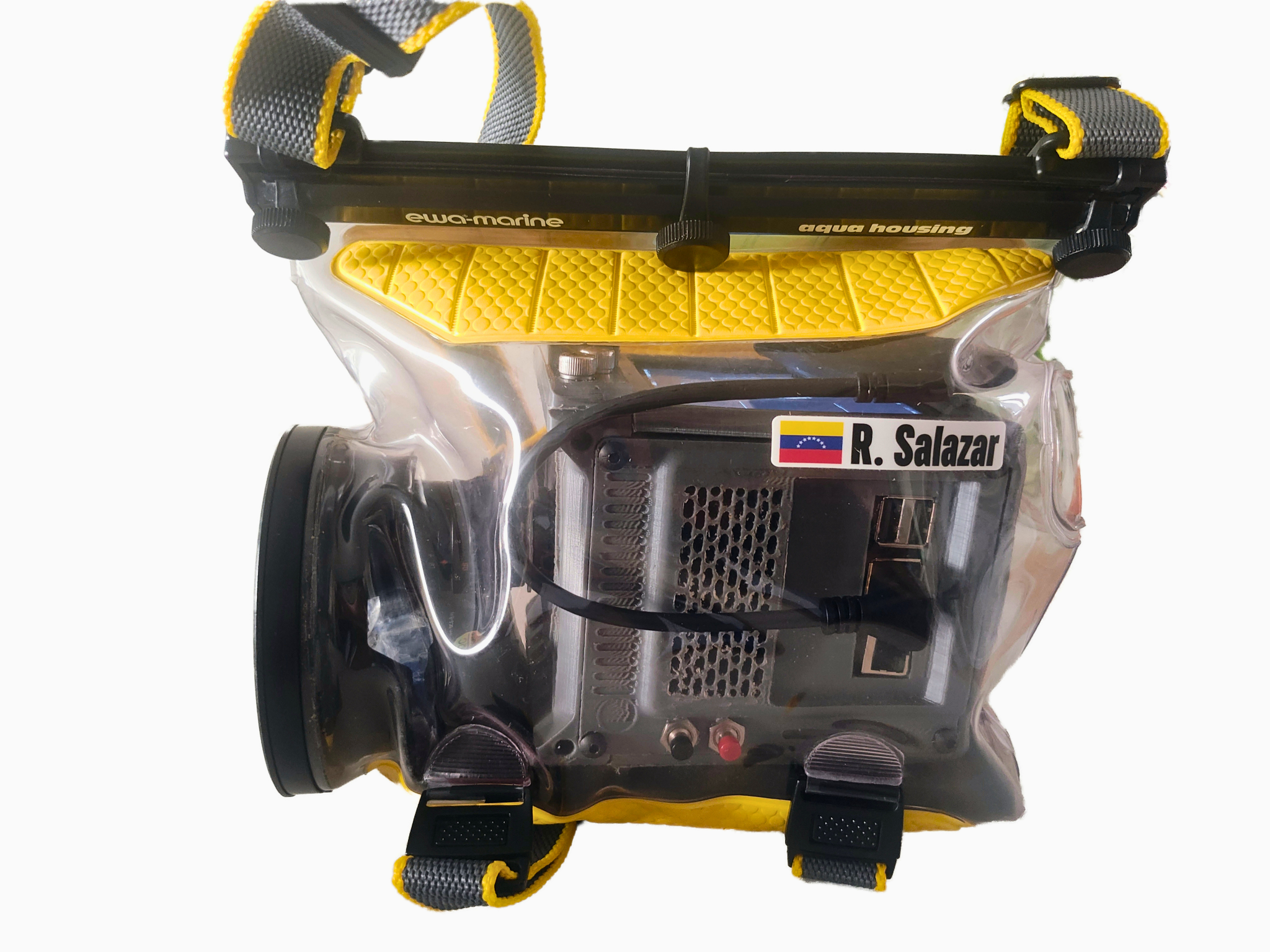 Side view of Cine ROro inside an Ewa-Marine underwater housing